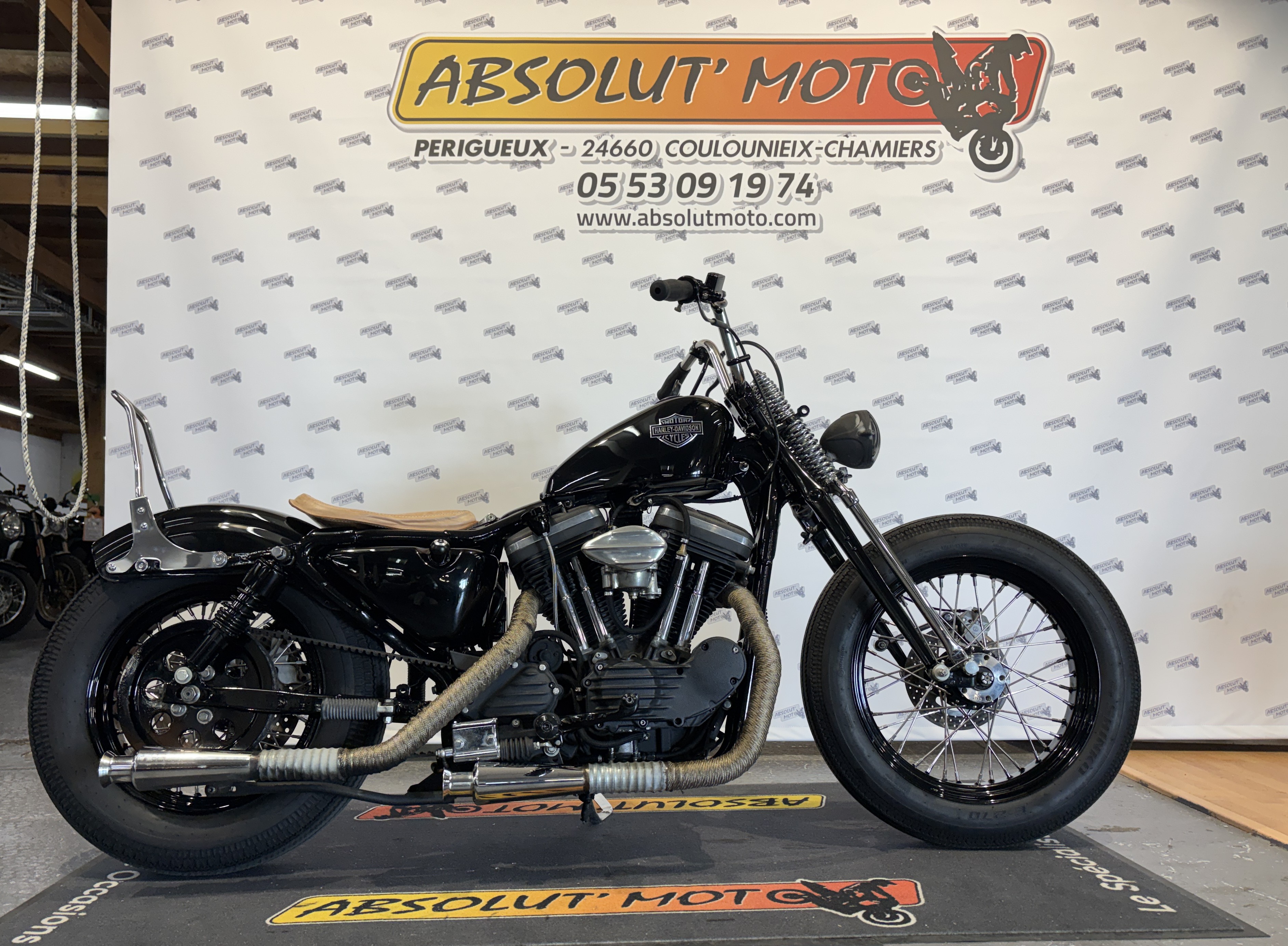HARLEY DAVIDSON Sportster 883 Custom