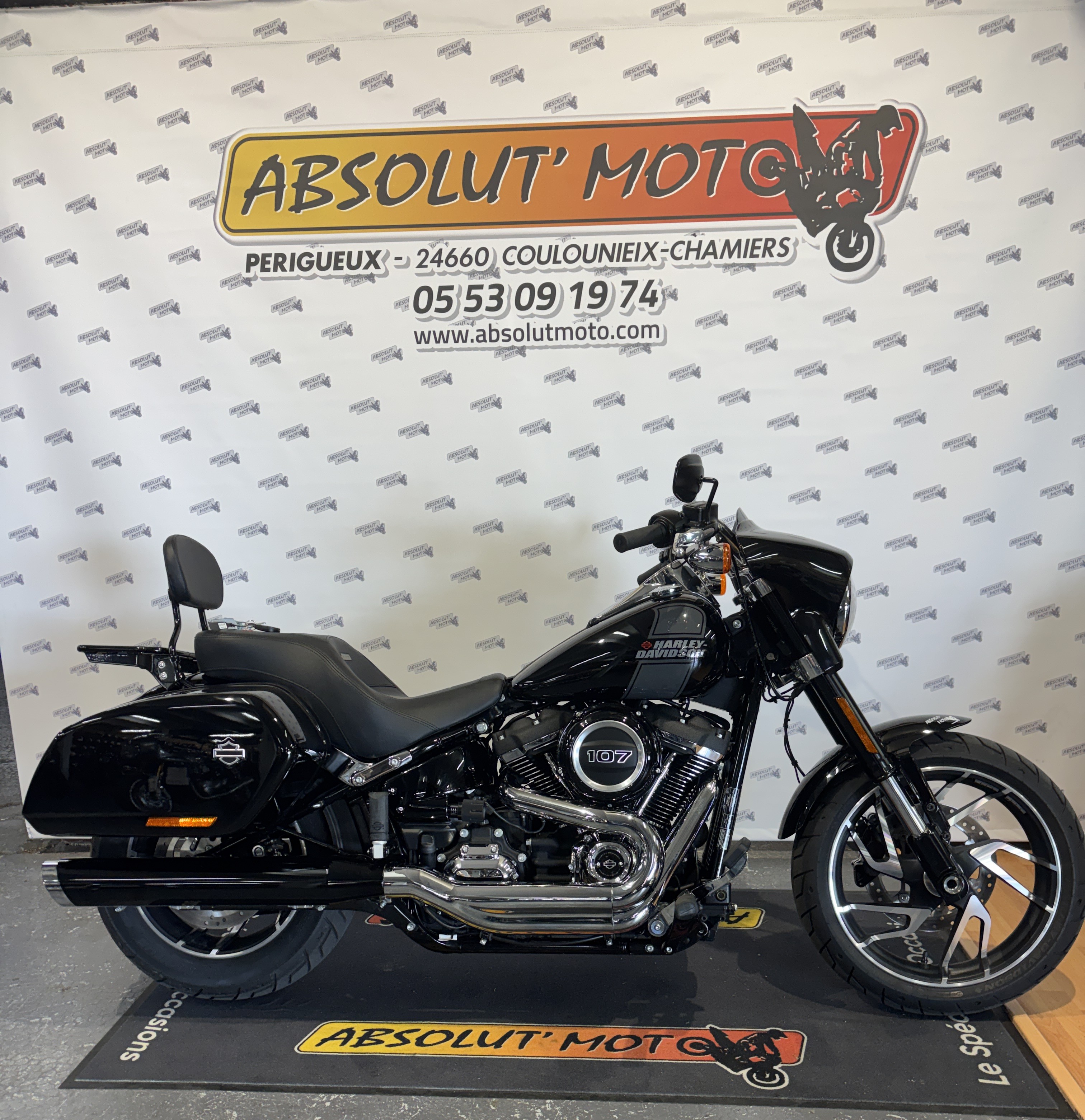 HARLEY DAVIDSON Sport Glide 1745 Custom