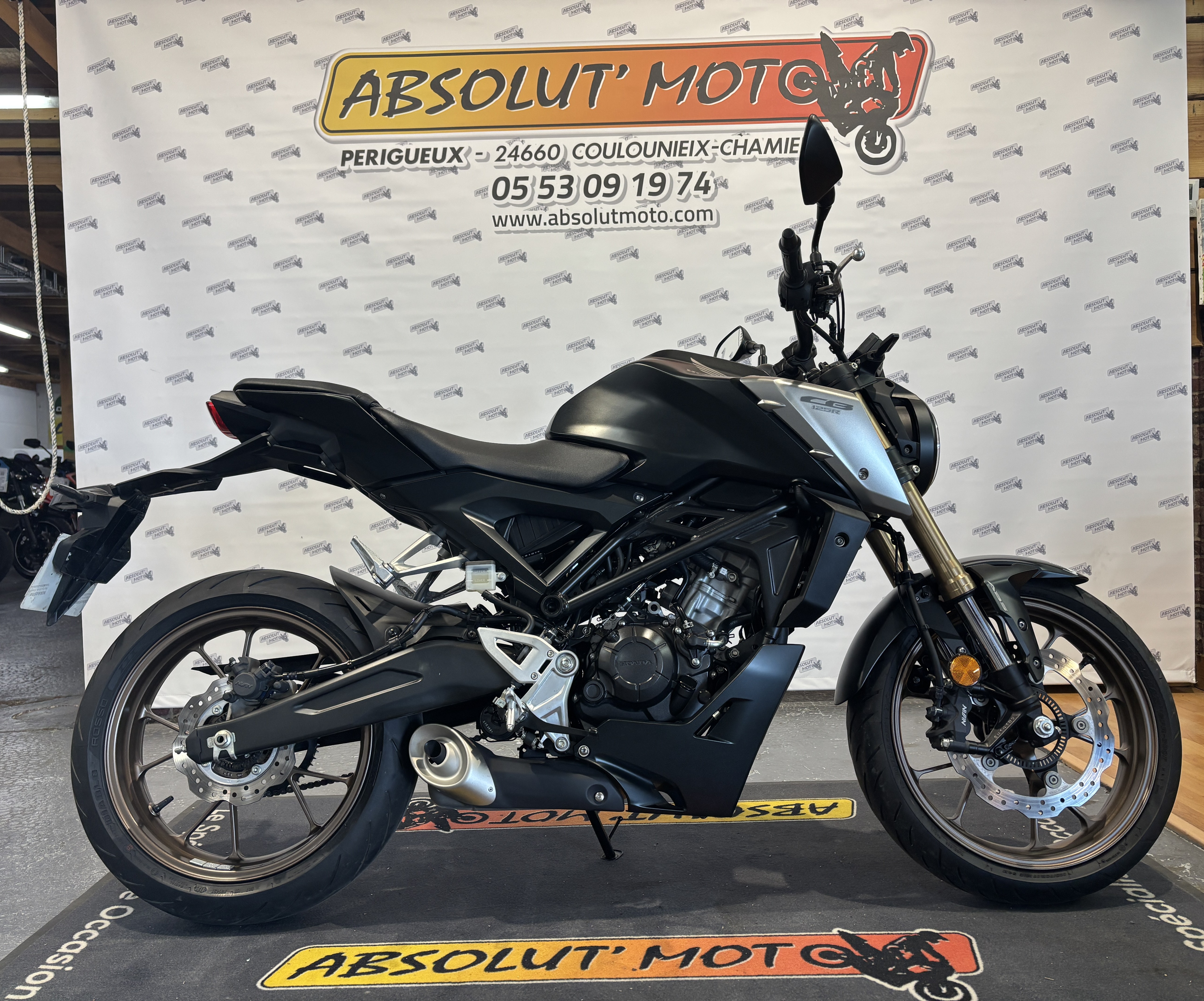 HONDA CB 125 R Roadster