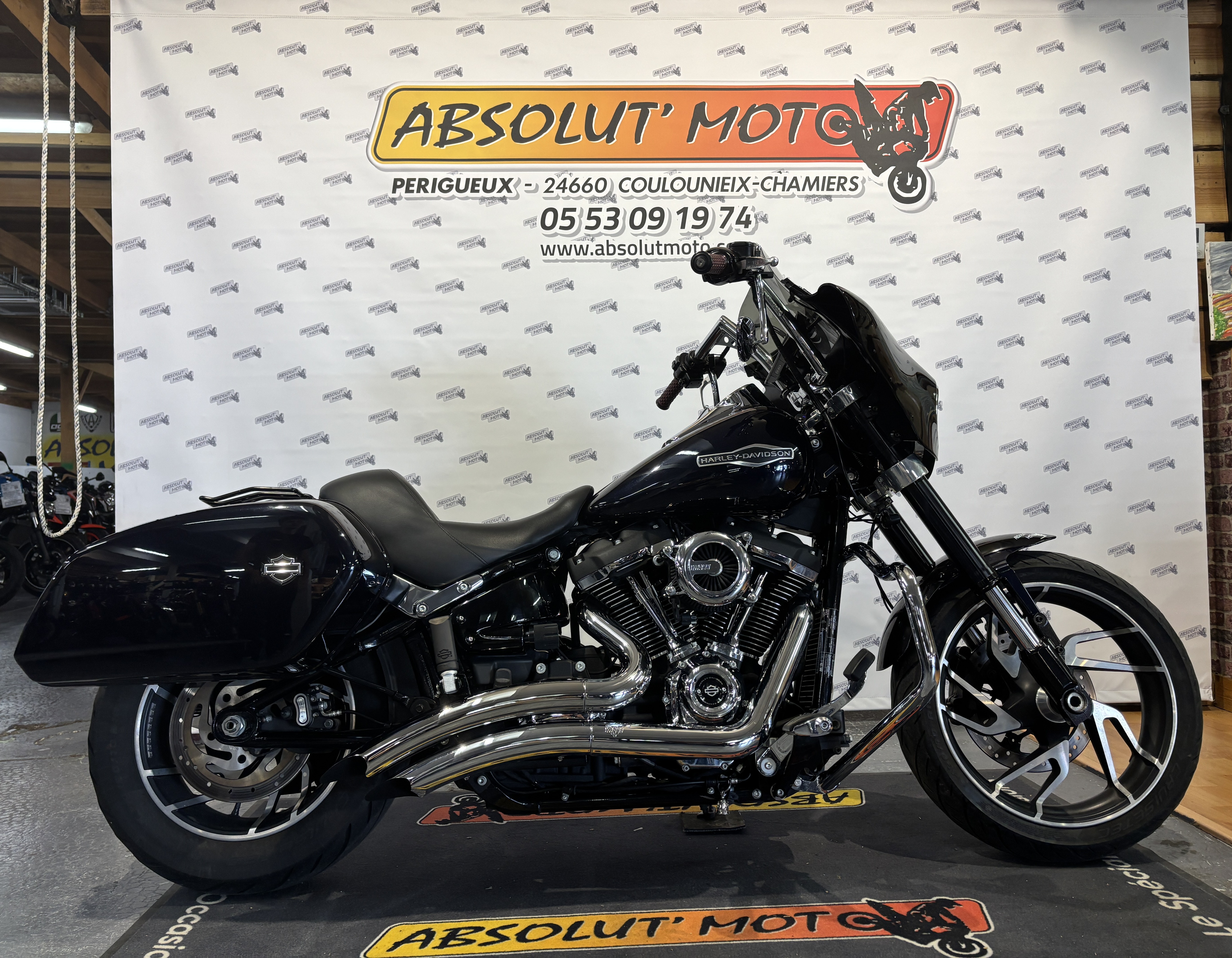 HARLEY DAVIDSON Sport Glide 1745 Custom