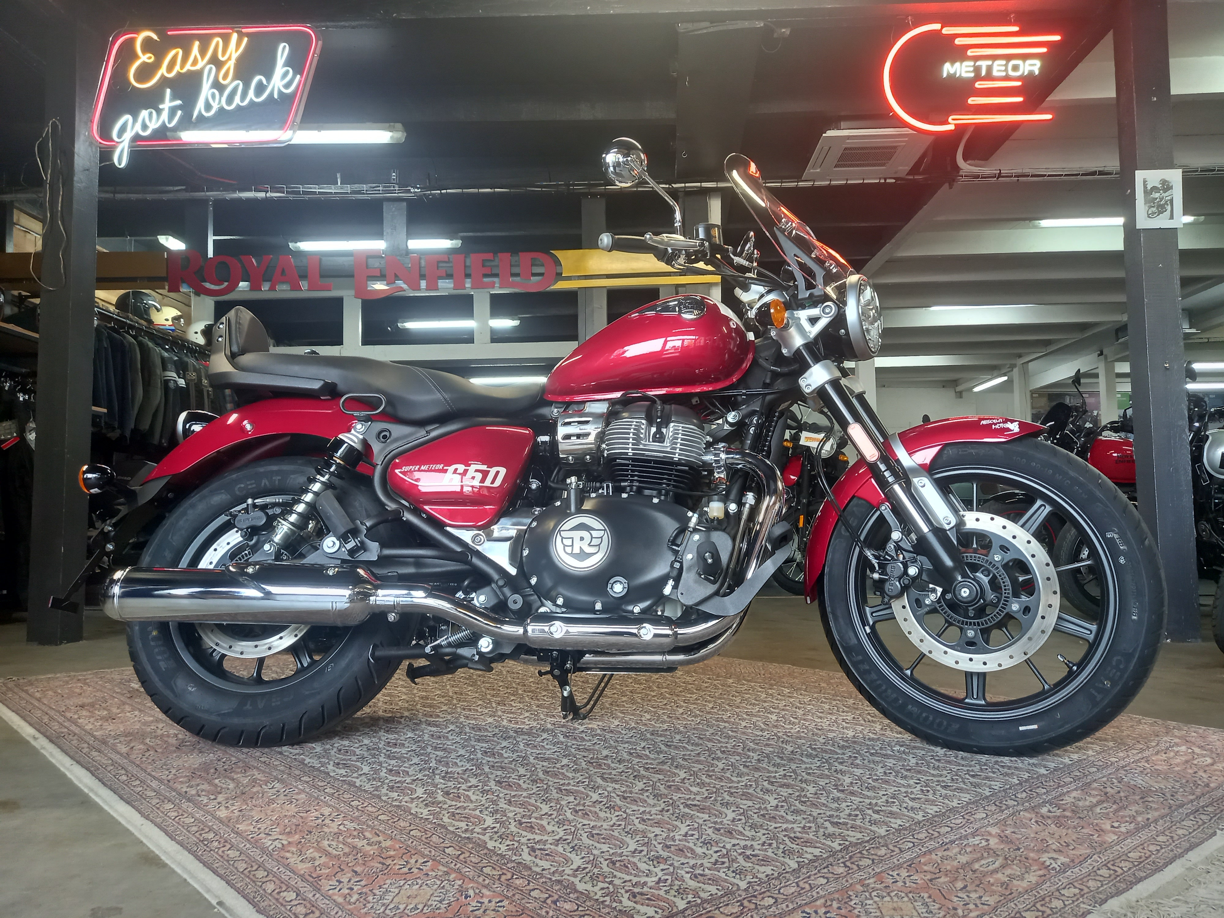 ROYAL ENFIELD 650 Super Meteor Celestial Red