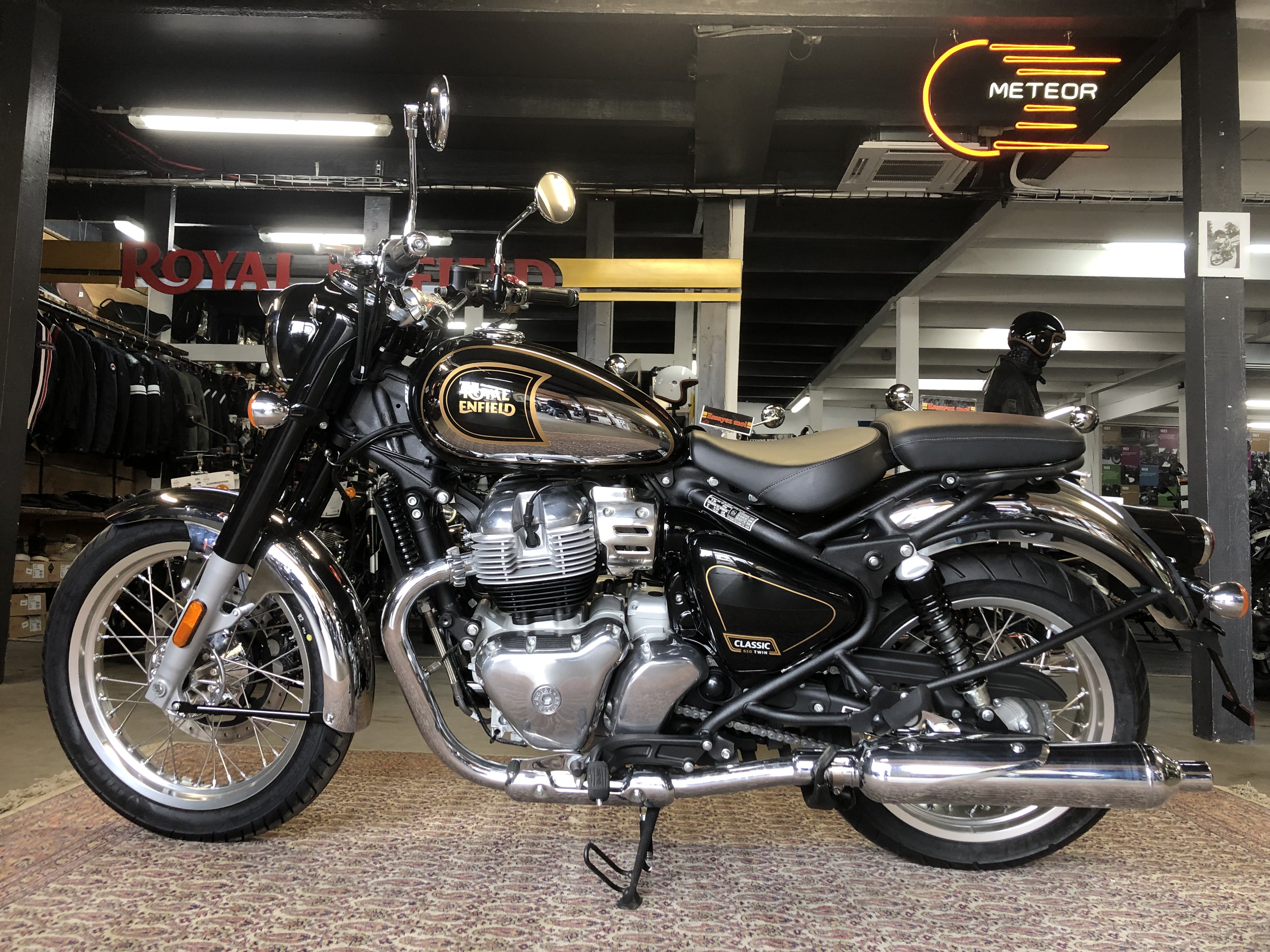 ROYAL ENFIELD 650 Classic Black Chrome