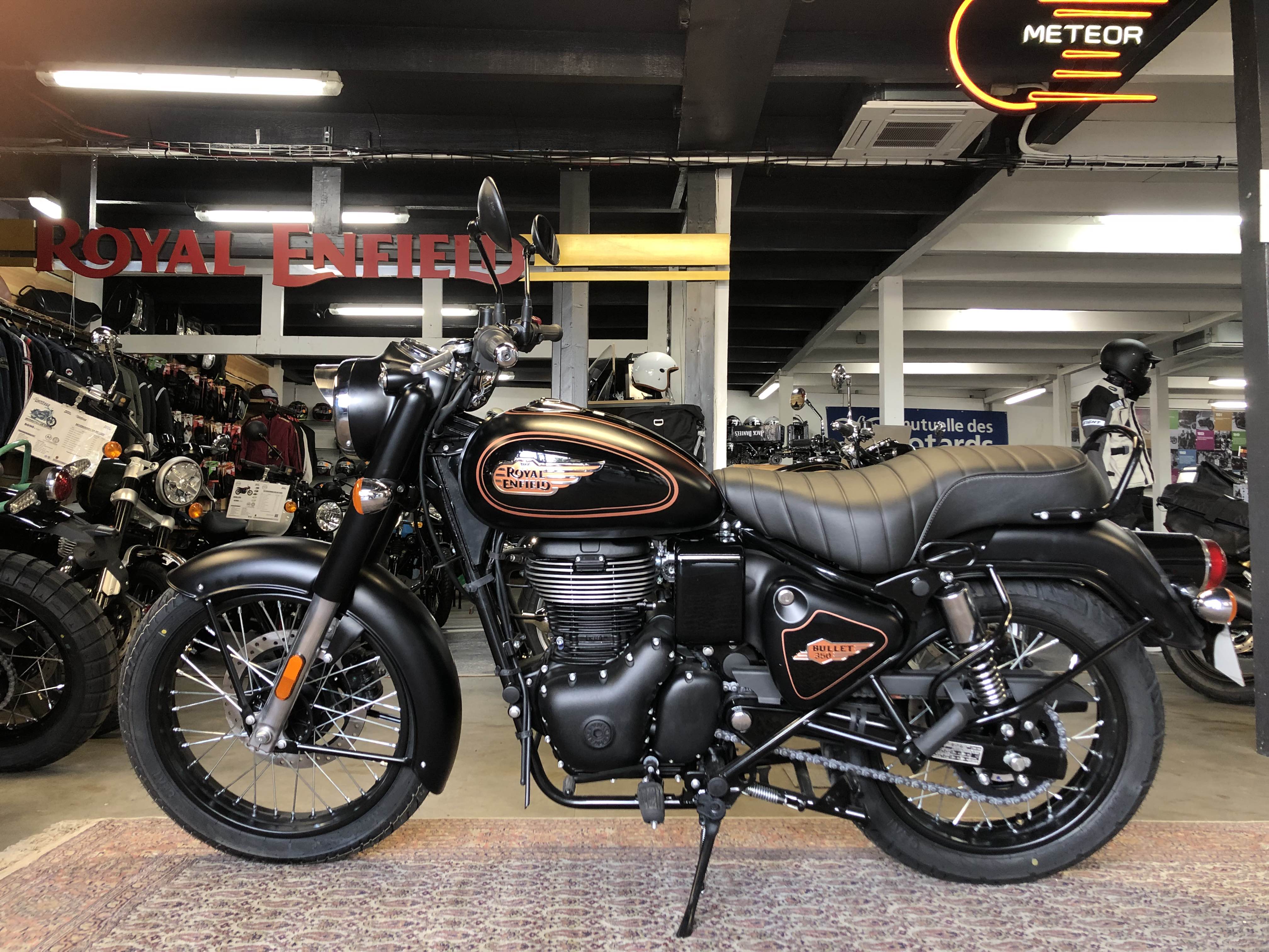 ROYAL ENFIELD 350 Bullet Black Gold