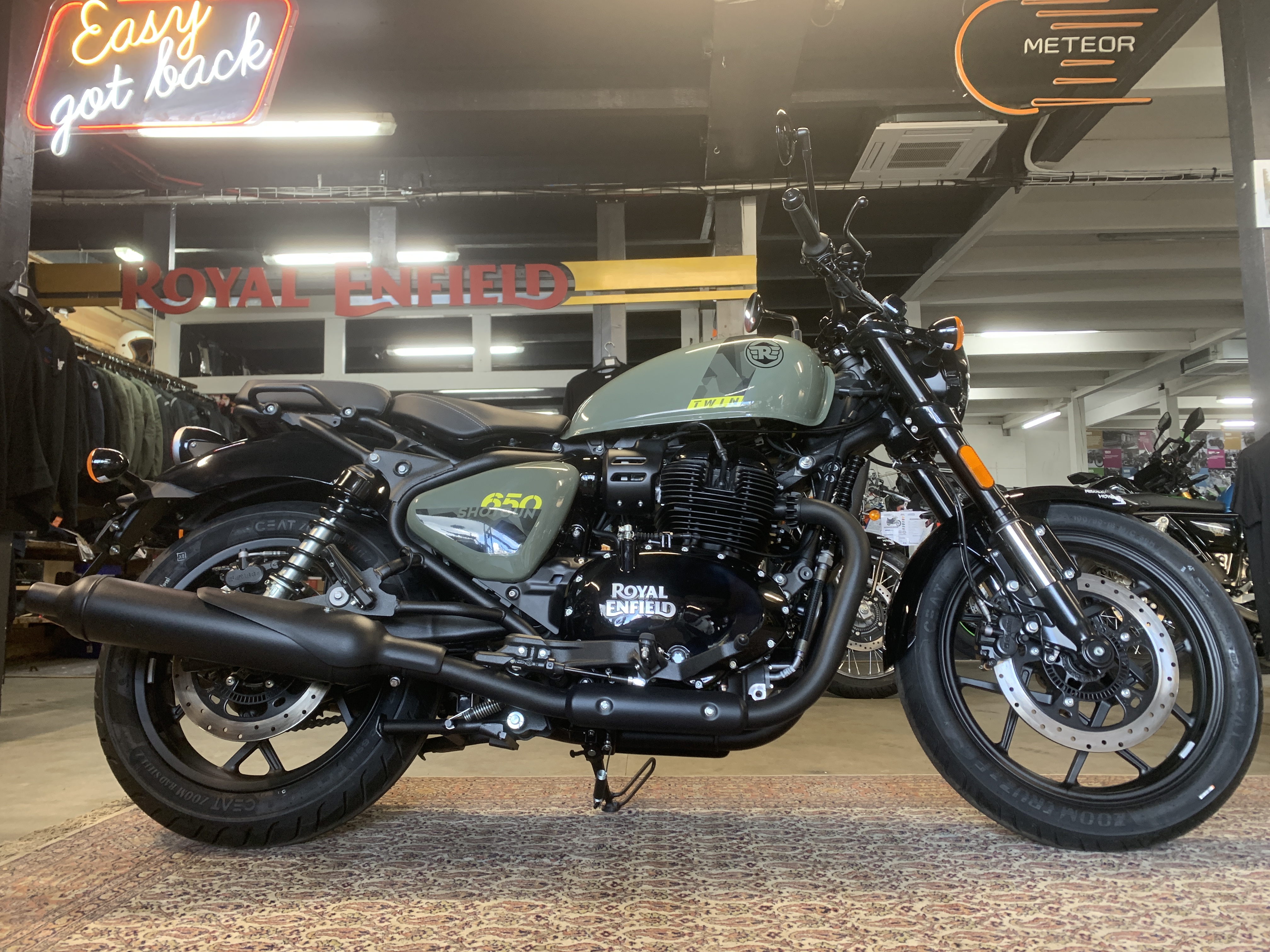 ROYAL ENFIELD 650 Shotgun Green Drill