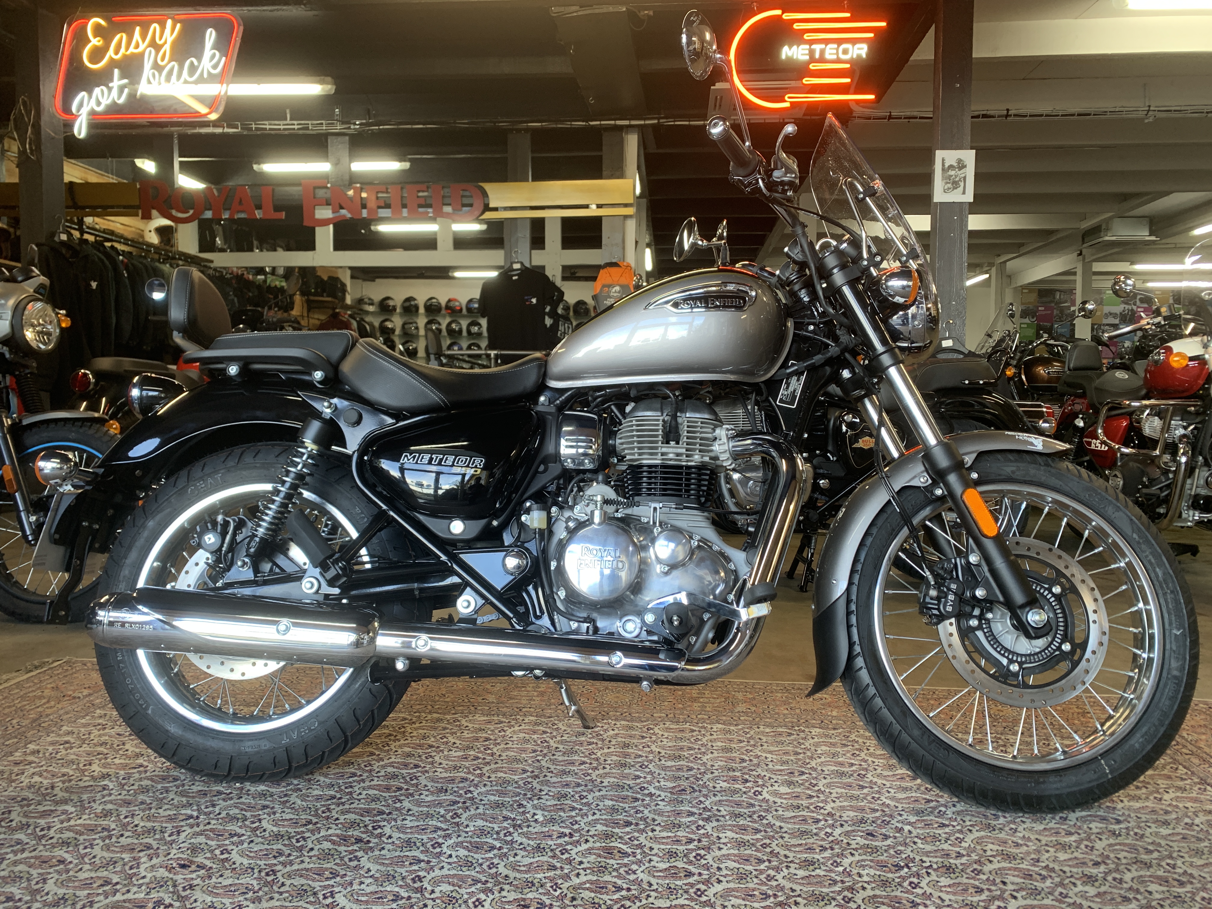 ROYAL ENFIELD 350 Meteor Aurora Black
